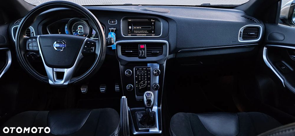 Volvo V40 T3 R-Design Summum - 8