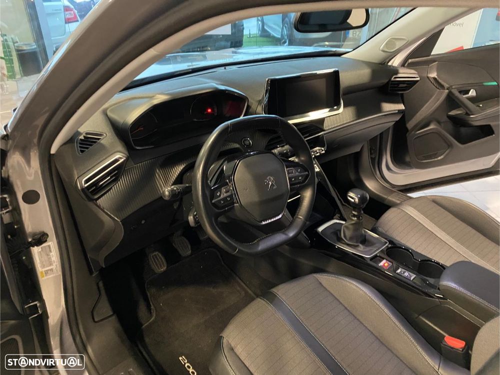 Peugeot 2008 1.2 PureTech Allure Pack - 17