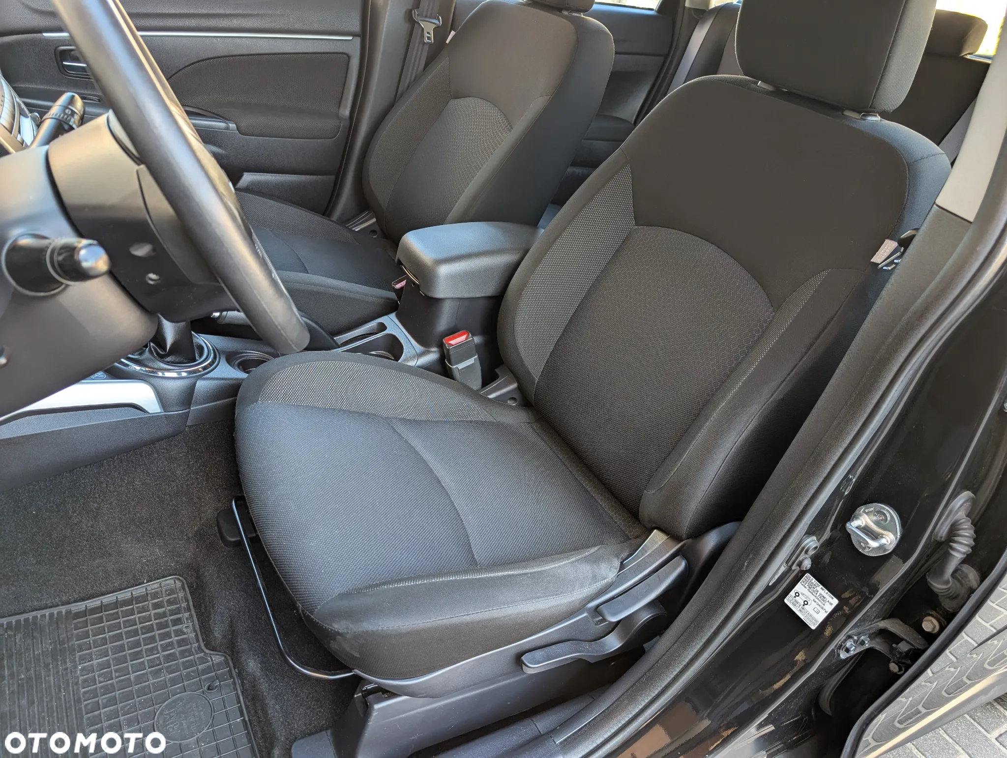 Mitsubishi ASX 1.6 Inform - 19