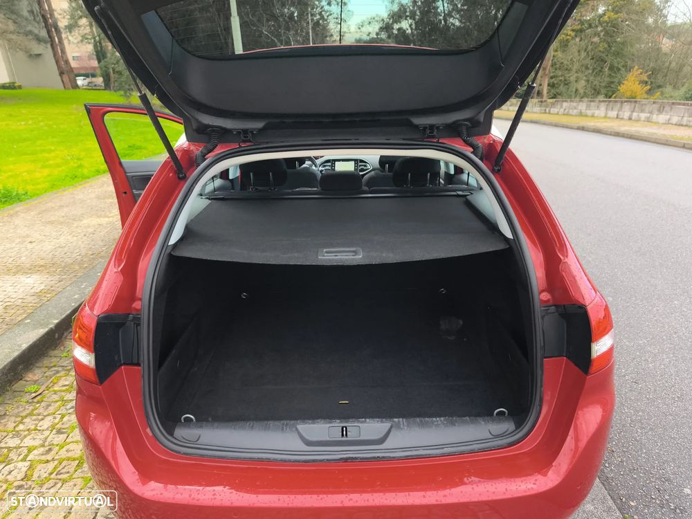 Peugeot 308 SW 1.2 PureTech Allure Pack - 10