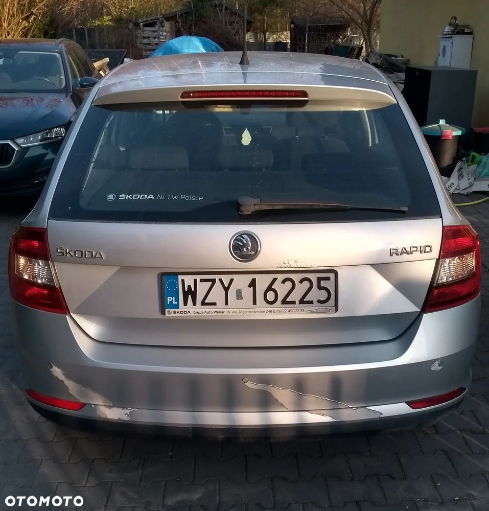 Skoda RAPID 1.2 TSI Active - 4