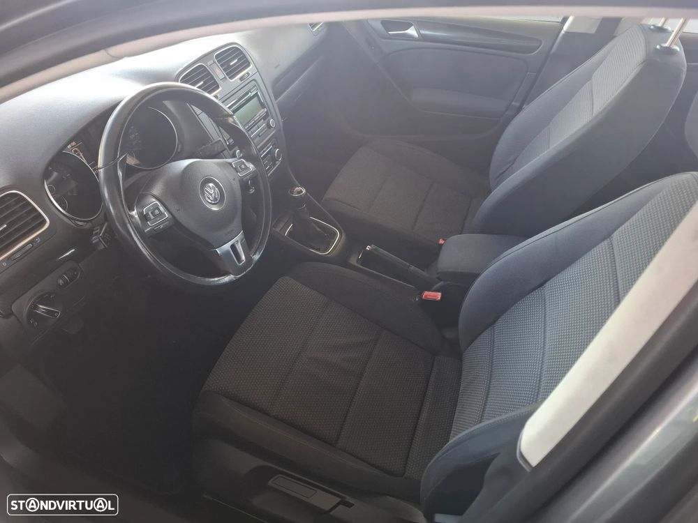 VW Golf 2.0 TDi Confortline - 23