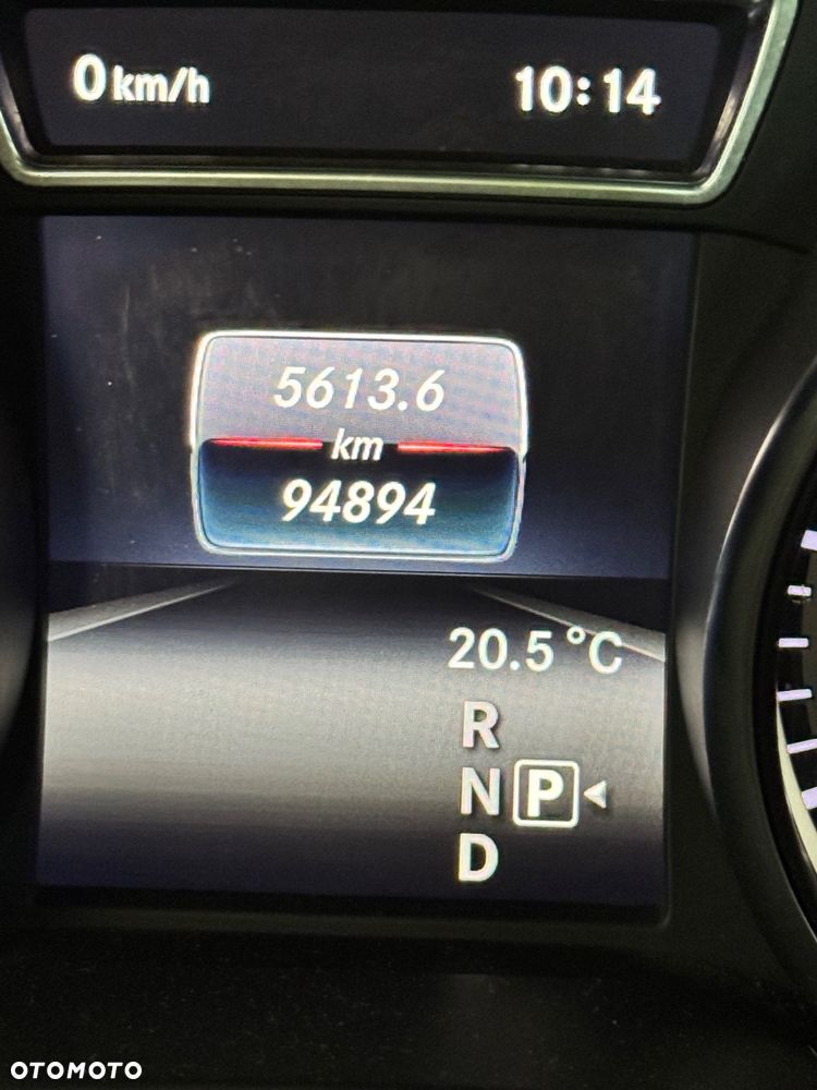 Mercedes-Benz GLA 250 7G-DCT Style - 17