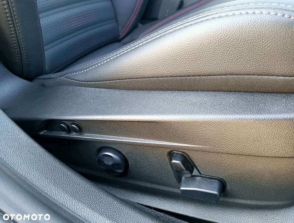 Alfa Romeo Giulia 2.0 Turbo Tributo Italiano Q4 - 18
