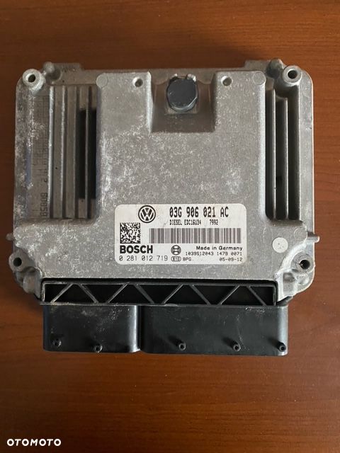 Komputer sterownik silnika VW PASSAT B6 03G906021AC