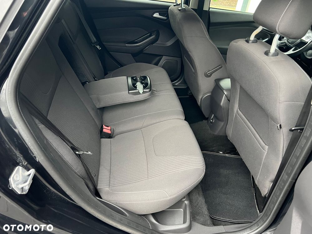 Ford Focus - 23