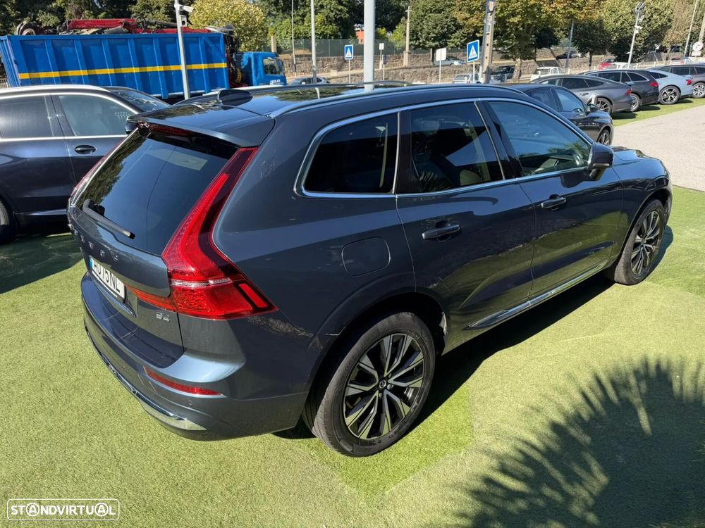 Volvo XC 60 2.0 B4 Plus Bright - 11