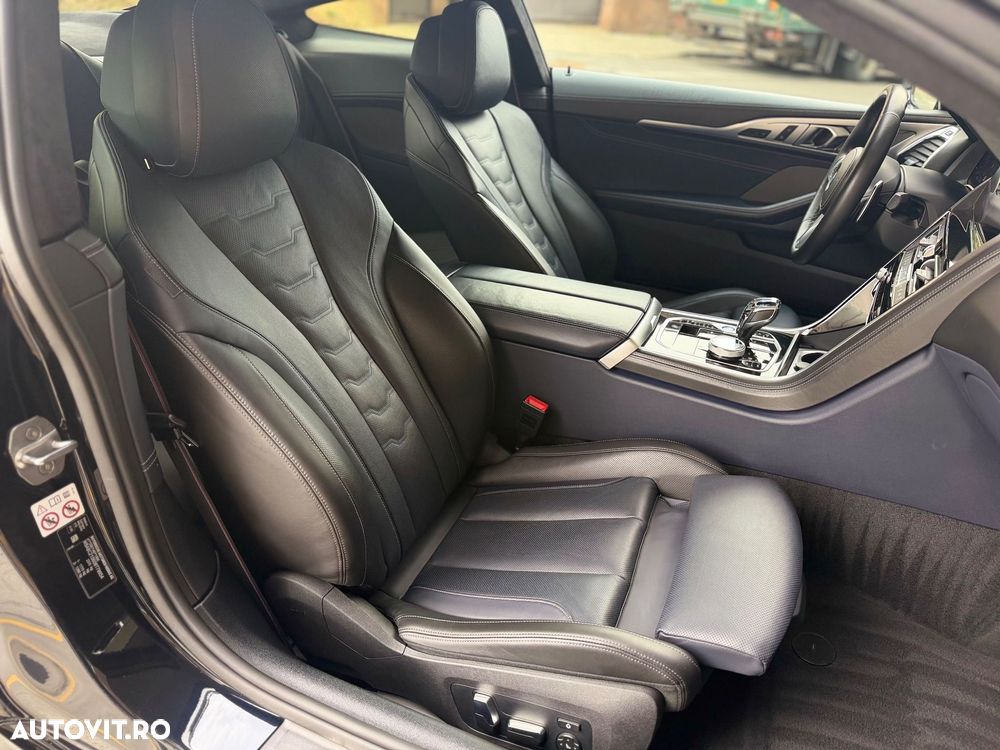 BMW Seria 8 - 7