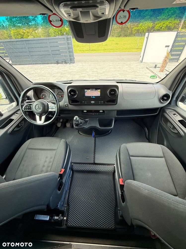 Mercedes-Benz Sprinter - 6