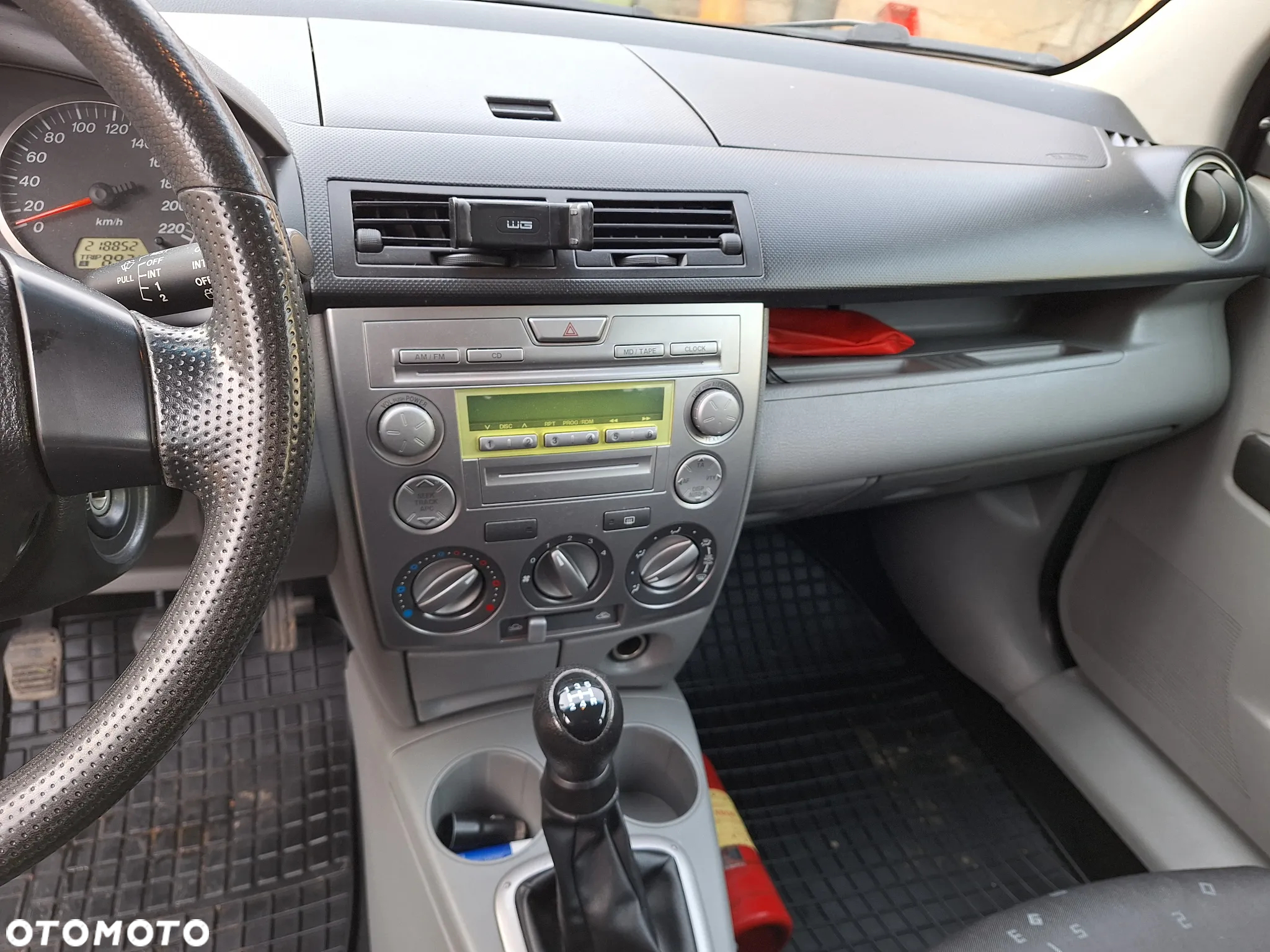 Mazda 2 - 18