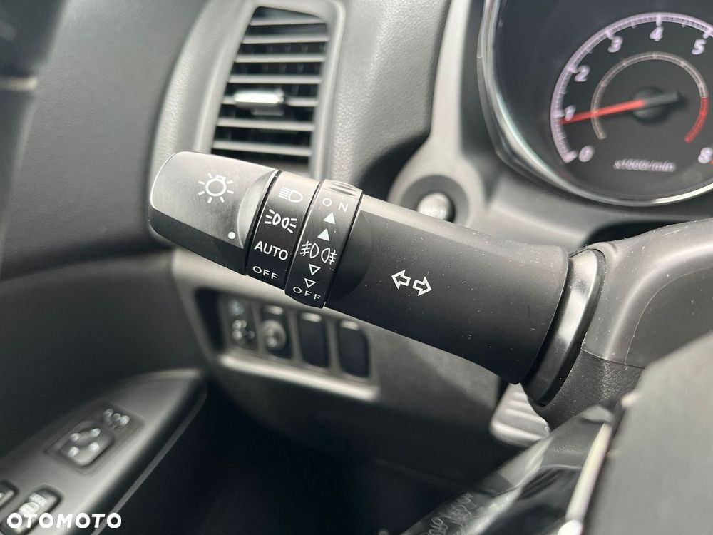 Mitsubishi ASX 1.6 Instyle - 25