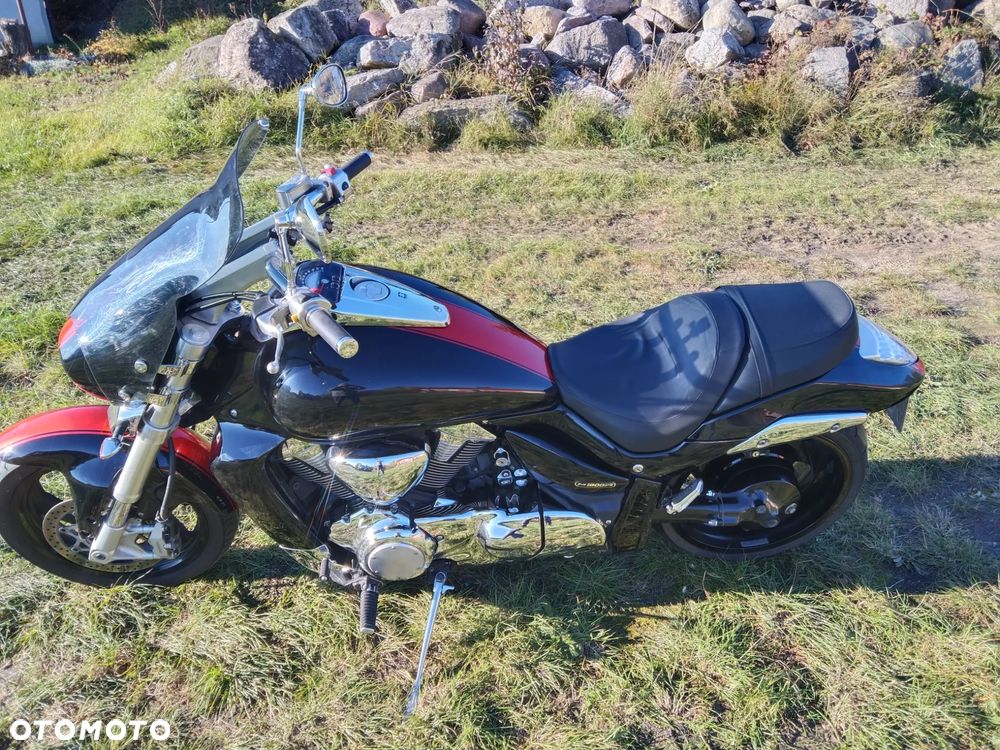 Suzuki Intruder - 6