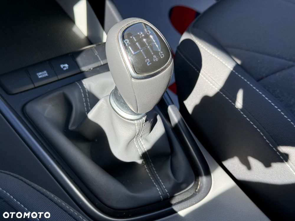 Hyundai Bayon 1.0 T-GDI 48V-Hybrid Select - 25
