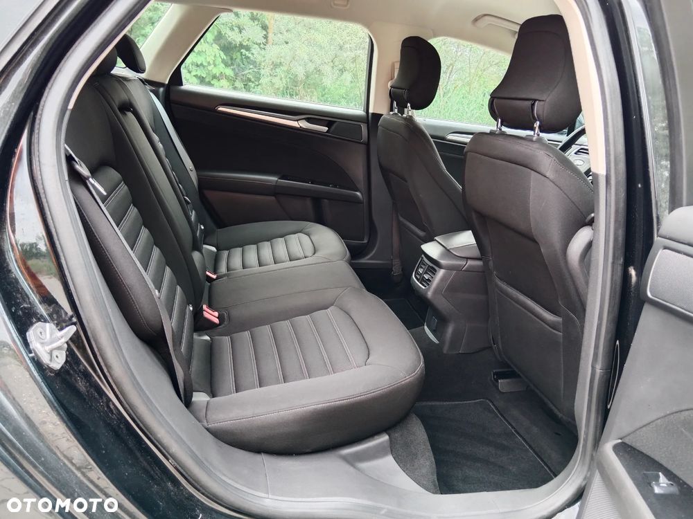 Ford Mondeo - 12