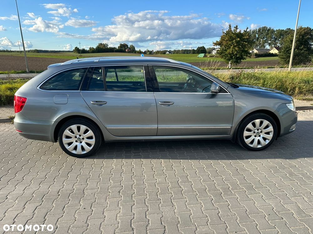 Skoda Superb 2.0 TDI Ambition - 16