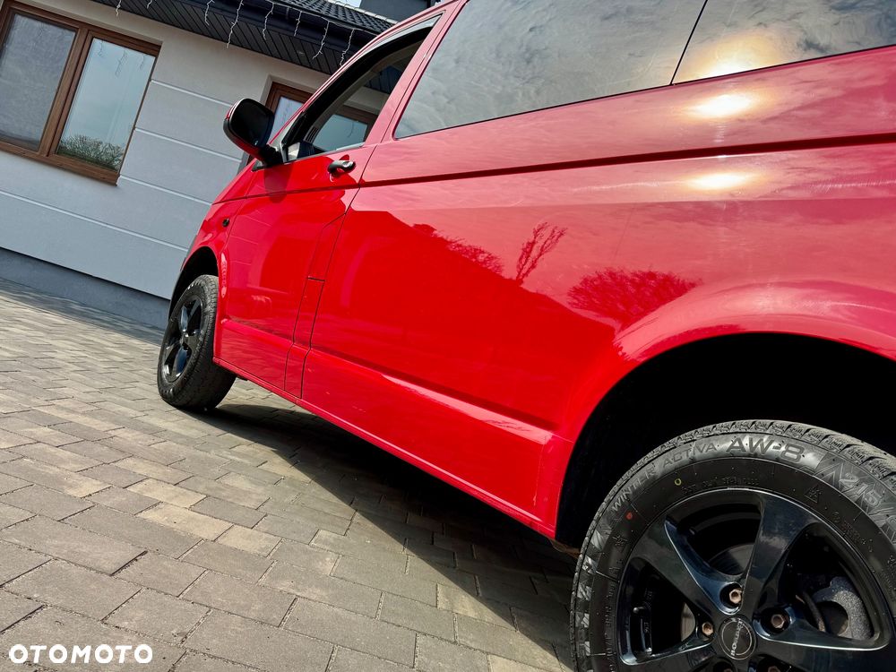 Volkswagen Caravelle - 17