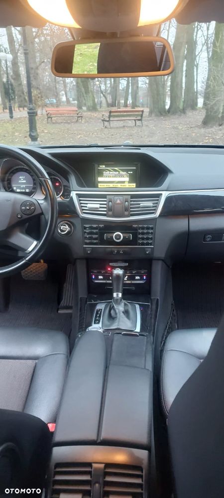 Mercedes-Benz Klasa E - 22