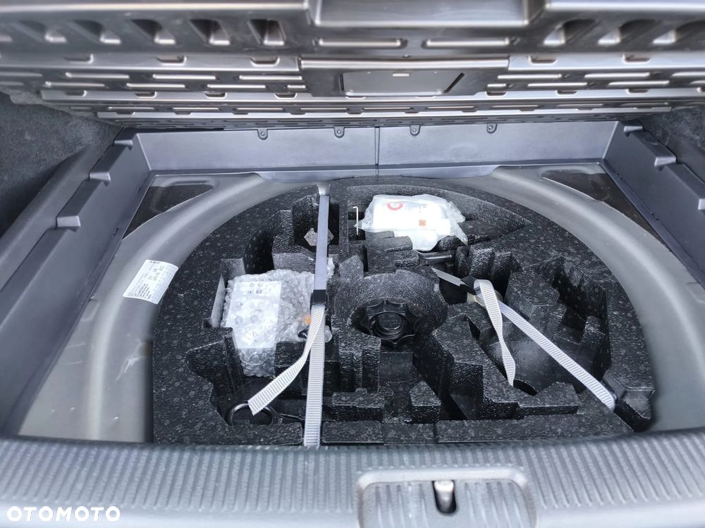 Volkswagen Golf - 21