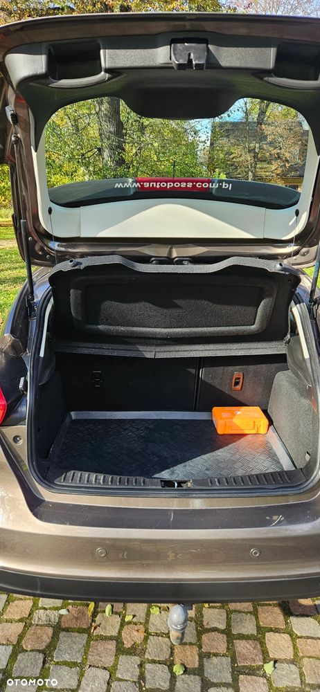 Ford Focus 1.6 Trend - 10