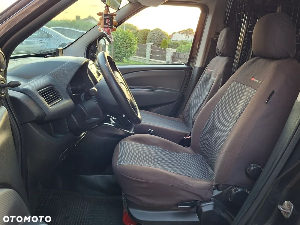 Fiat Doblo - 12