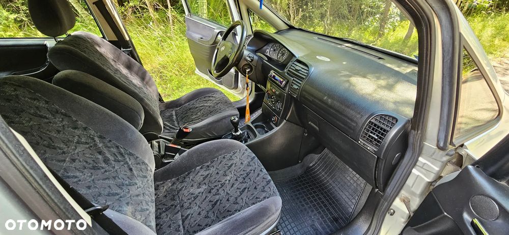 Opel Zafira 2.0 DTI Comfort - 15