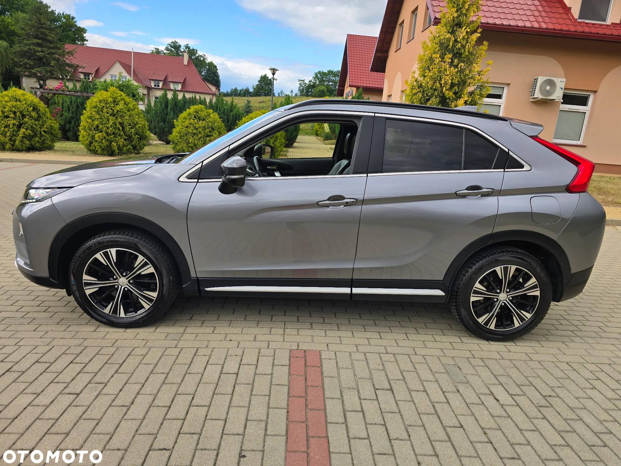 Mitsubishi Eclipse Cross 1.5 T-MIVEC ClearTec CVT 2WD Diamant Edition - 10