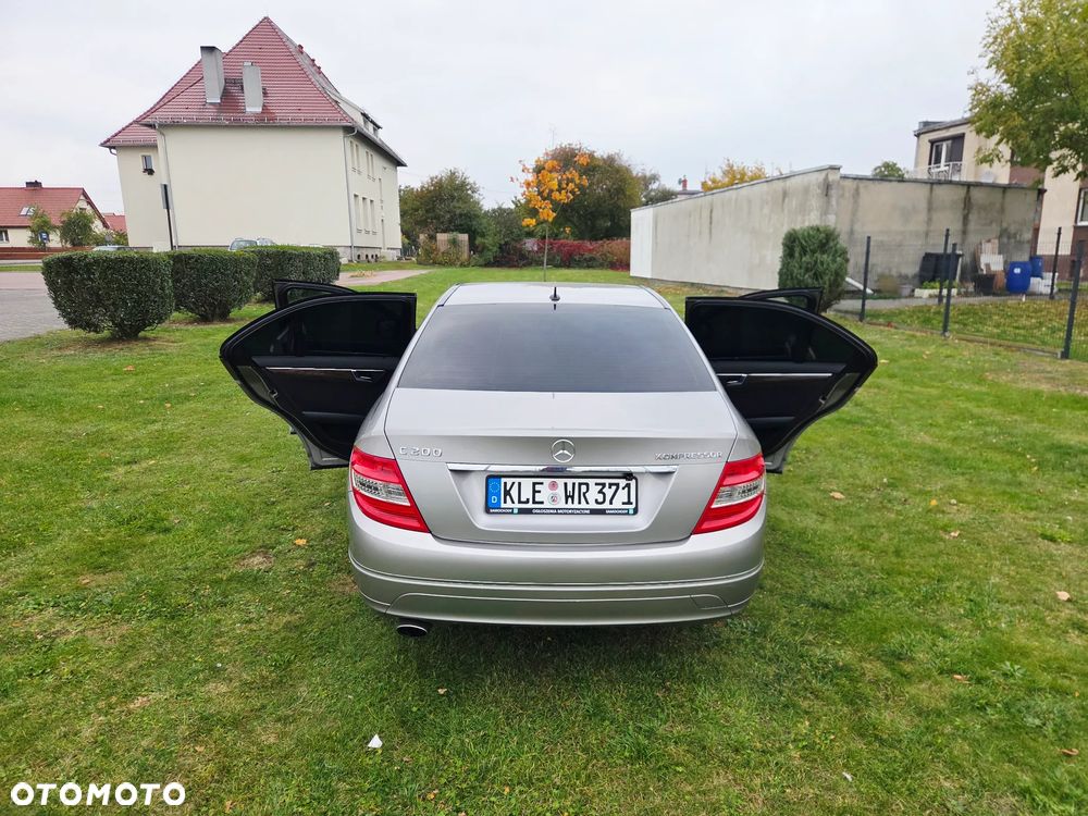 Mercedes-Benz C-Class 2009 photo 5