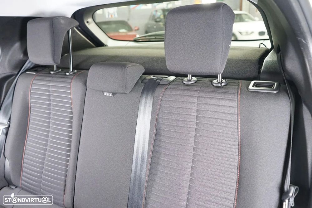 Peugeot 2008 1.2 PureTech Active Pack EAT8 - 35