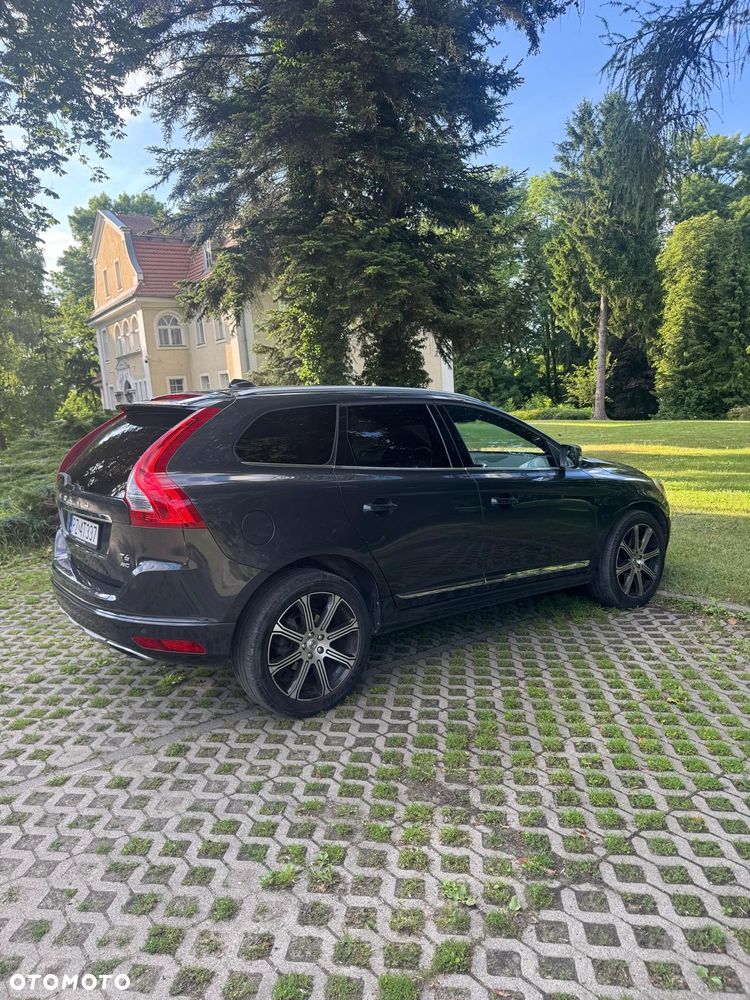 Volvo XC 60 - 8