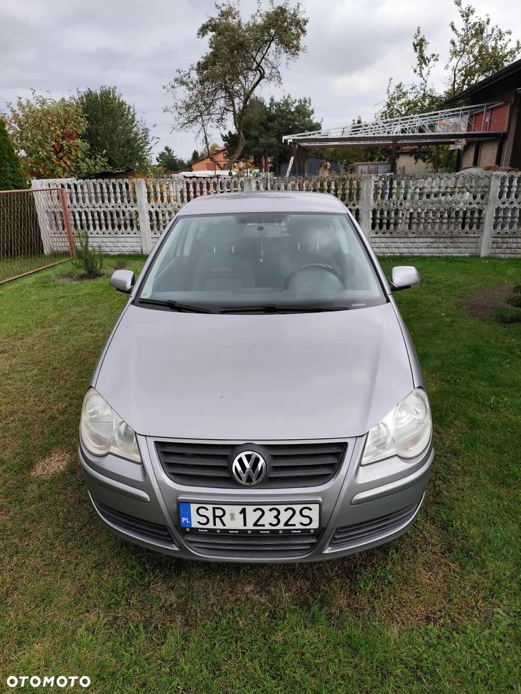 Volkswagen Polo - 2