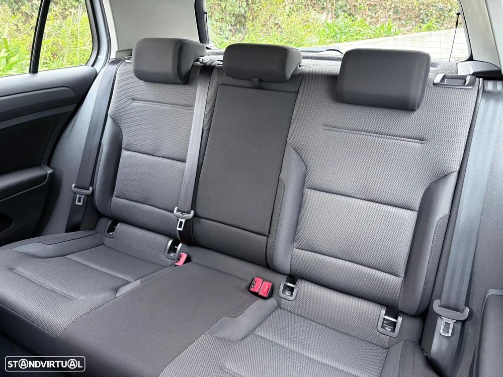 VW Golf 1.0 TSI Confortline - 55