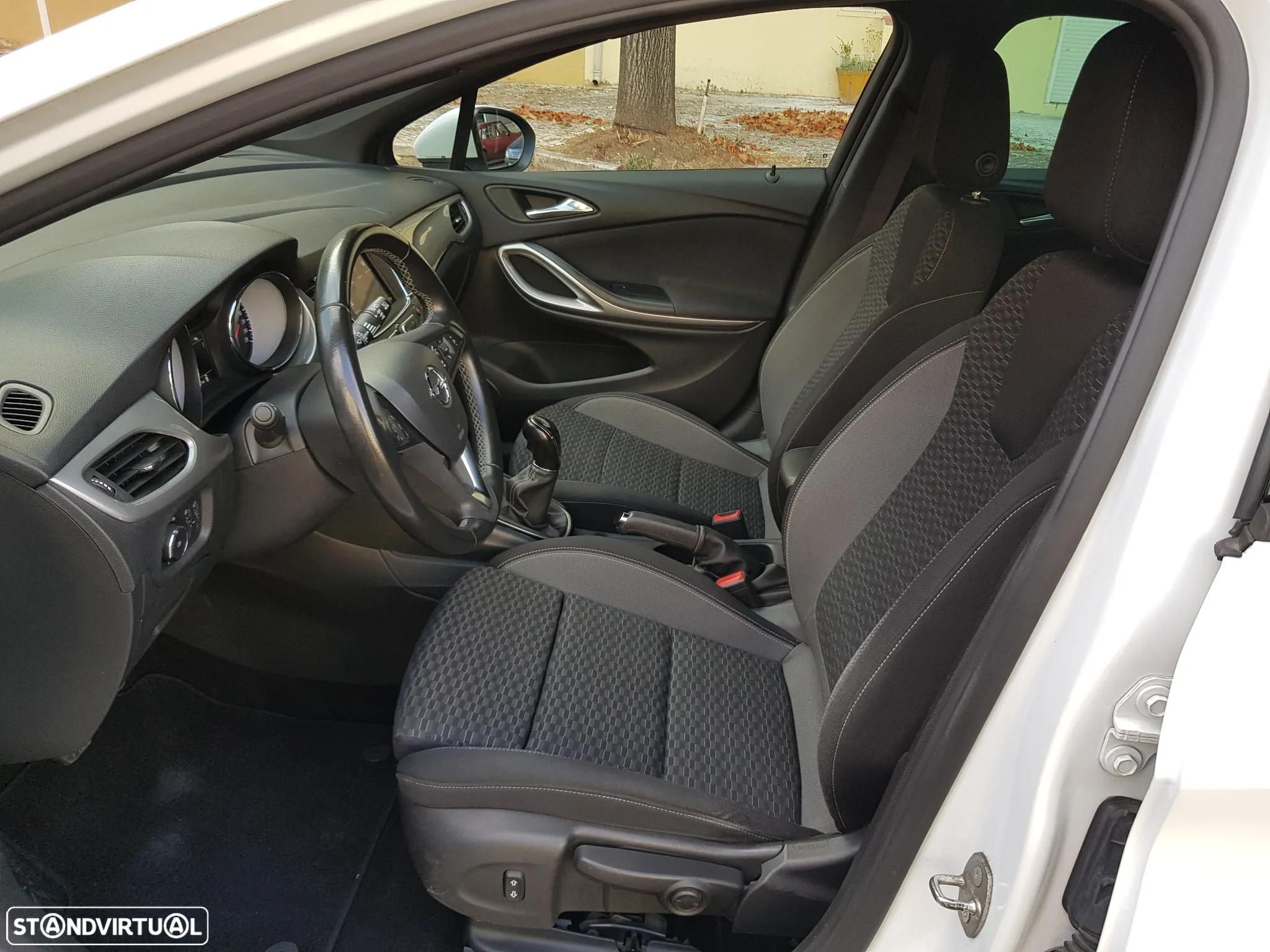 Opel Astra 1.5 D GS Line S/S - 29