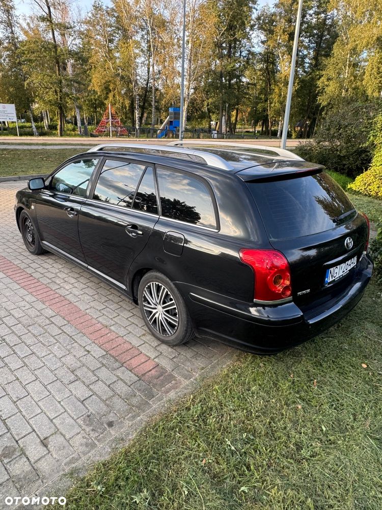 Toyota Avensis 1.8 VVT-i Combi Sol - 9