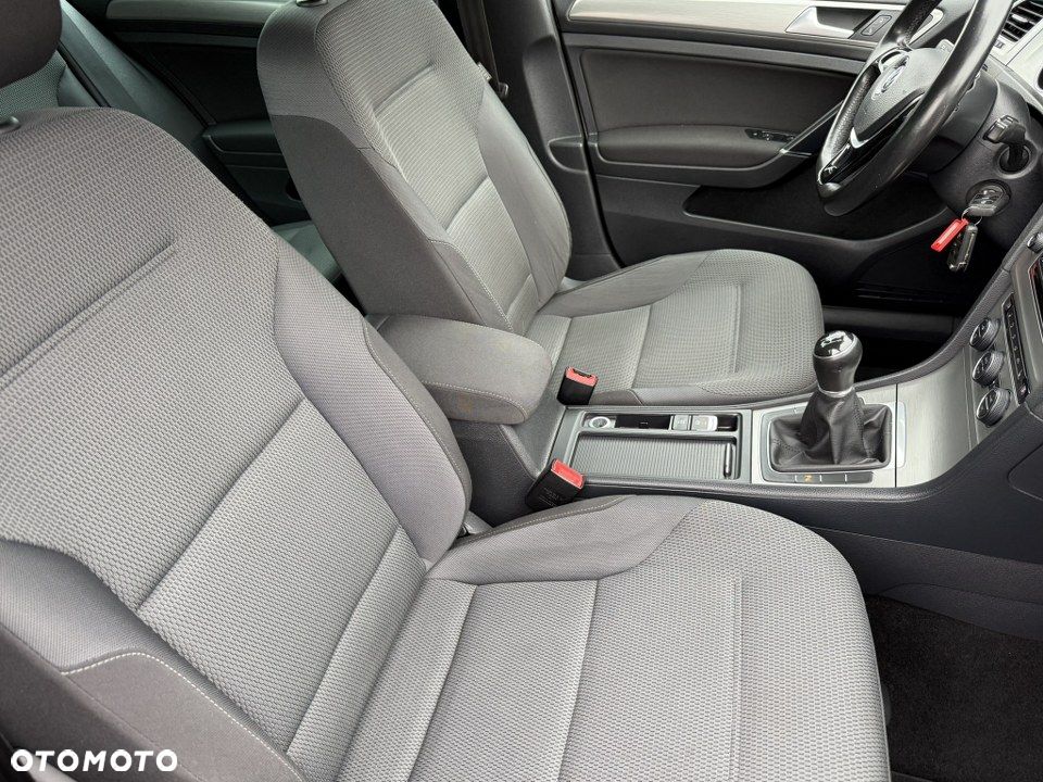 Volkswagen Golf 1.4 TSI (BlueMotion Technology) Highline - 33