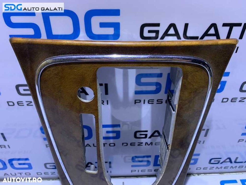 Ornament Grila Rama Imitatie Lemn Mahon Maneta Schimbator Viteze Cutie Automata Mercedes Benz W211 E Class 2002 - 2009 Cod A2116802336 - 5