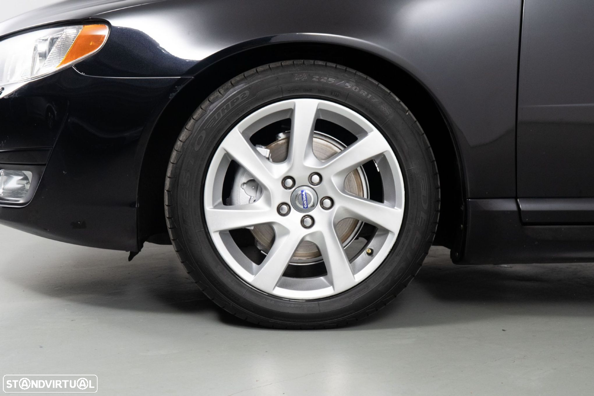 Volvo V70 1.6 D2 Drive Momentum Start/Stop - 17