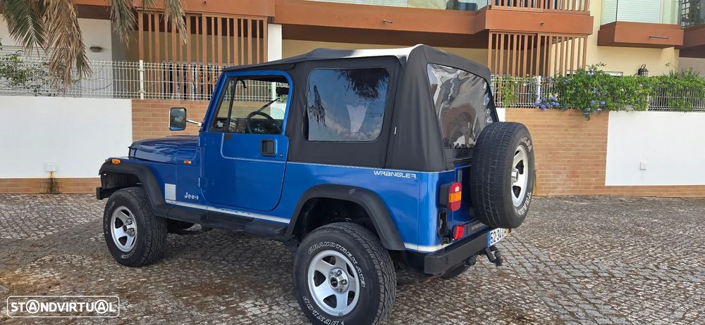 Jeep Wrangler 2.5 Sport Soft Top - 9