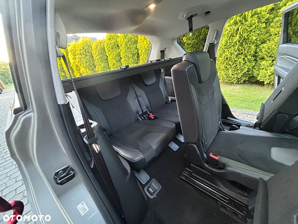 Ford S-Max - 29