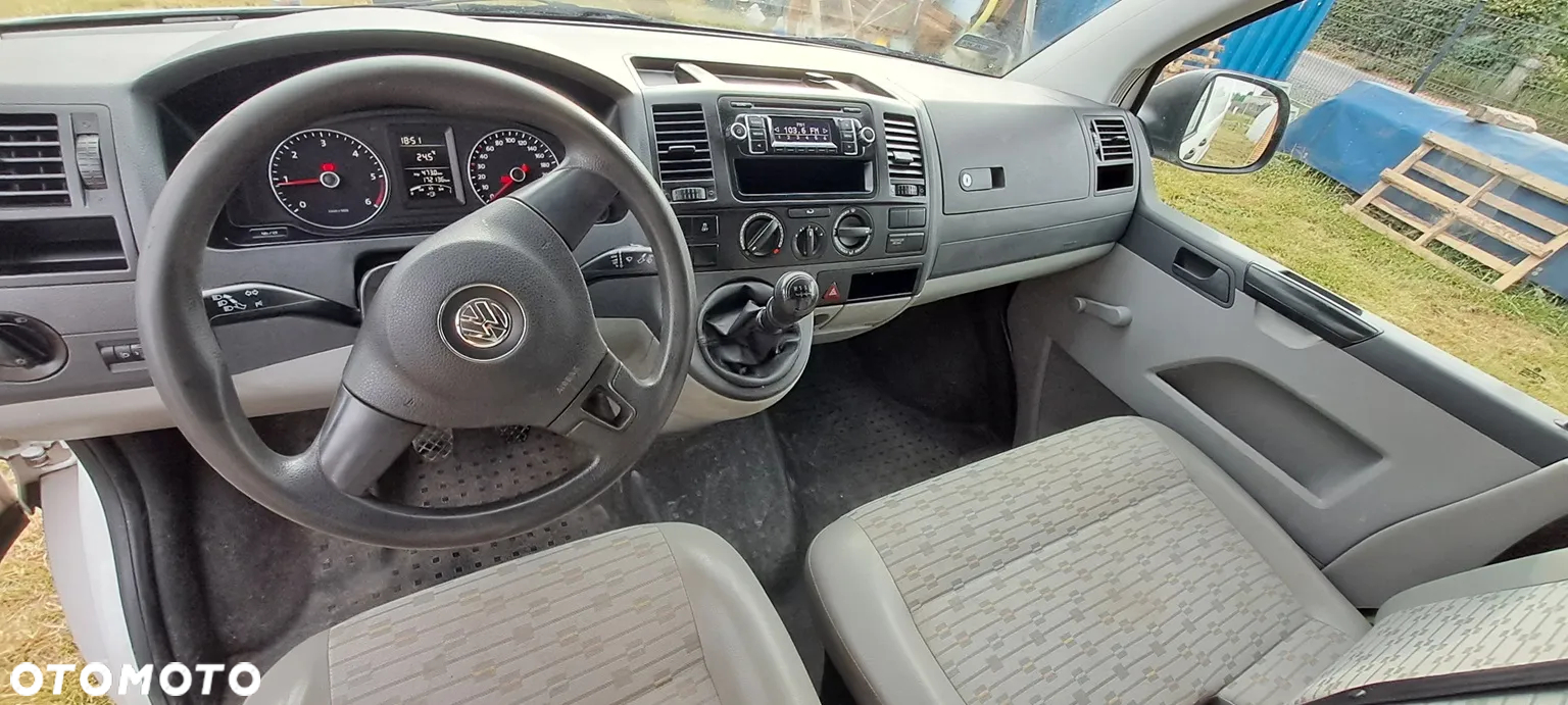 Volkswagen T5 - 2