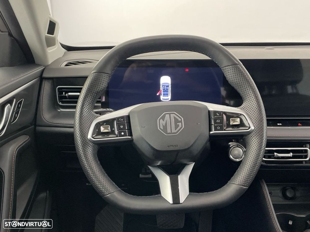 MG HS 1.5 Plug-in Hybrid Luxury — fotografia 14