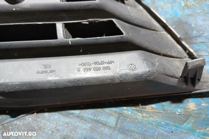 Grila proiector stanga 5M0853666B 5M0853666B Volkswagen VW Golf 5 [20 - 4