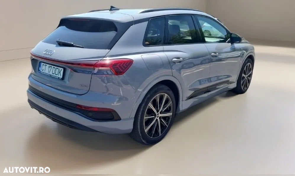 Audi Q4 e-tron 45 quattro - 5