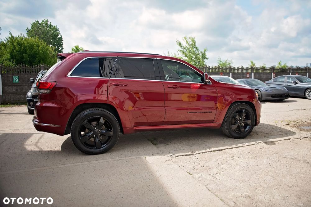Jeep Grand Cherokee - 12