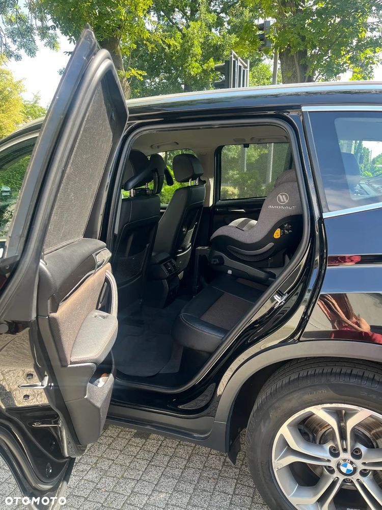 BMW X3 xDrive20d - 14