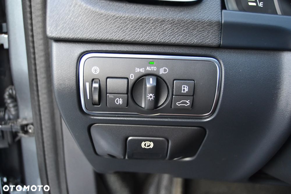 Volvo V60 Cross Country D4 Drive-E Momentum - 40
