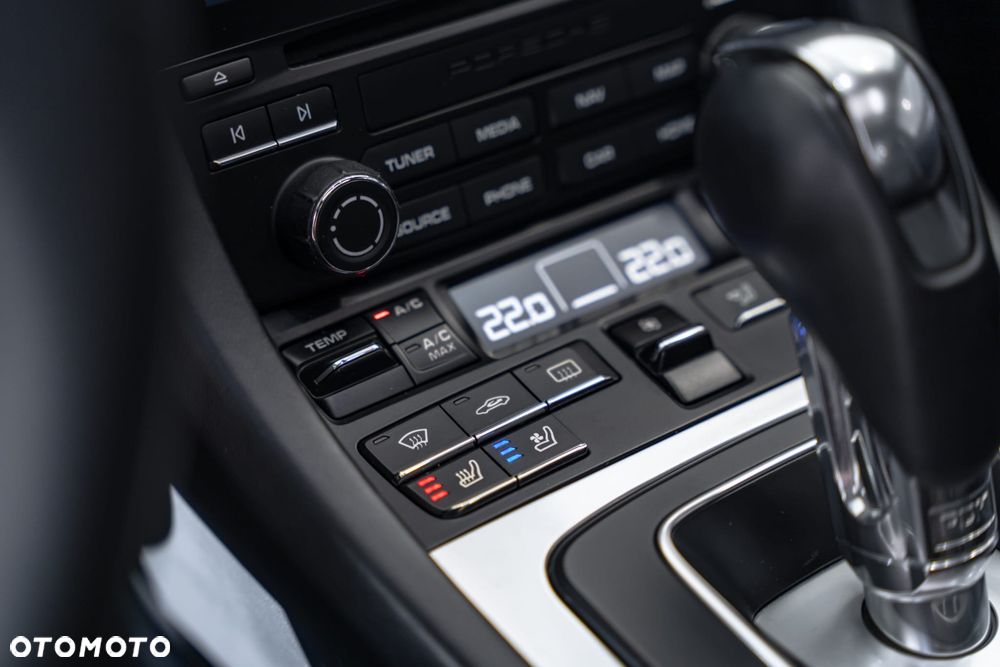 Porsche 911 Carrera S PDK - 33