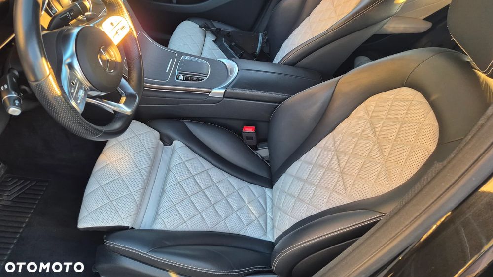 Mercedes-Benz GLC 300 d 4Matic 9G-TRONIC AMG Line - 38