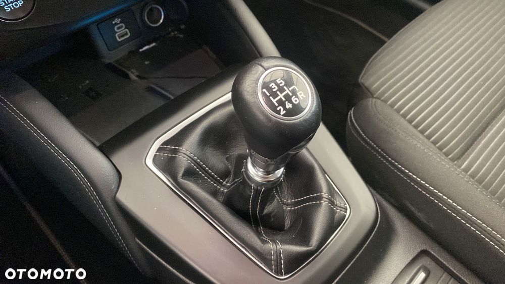 Ford Focus 1.0 EcoBoost mHEV Titanium X - 19