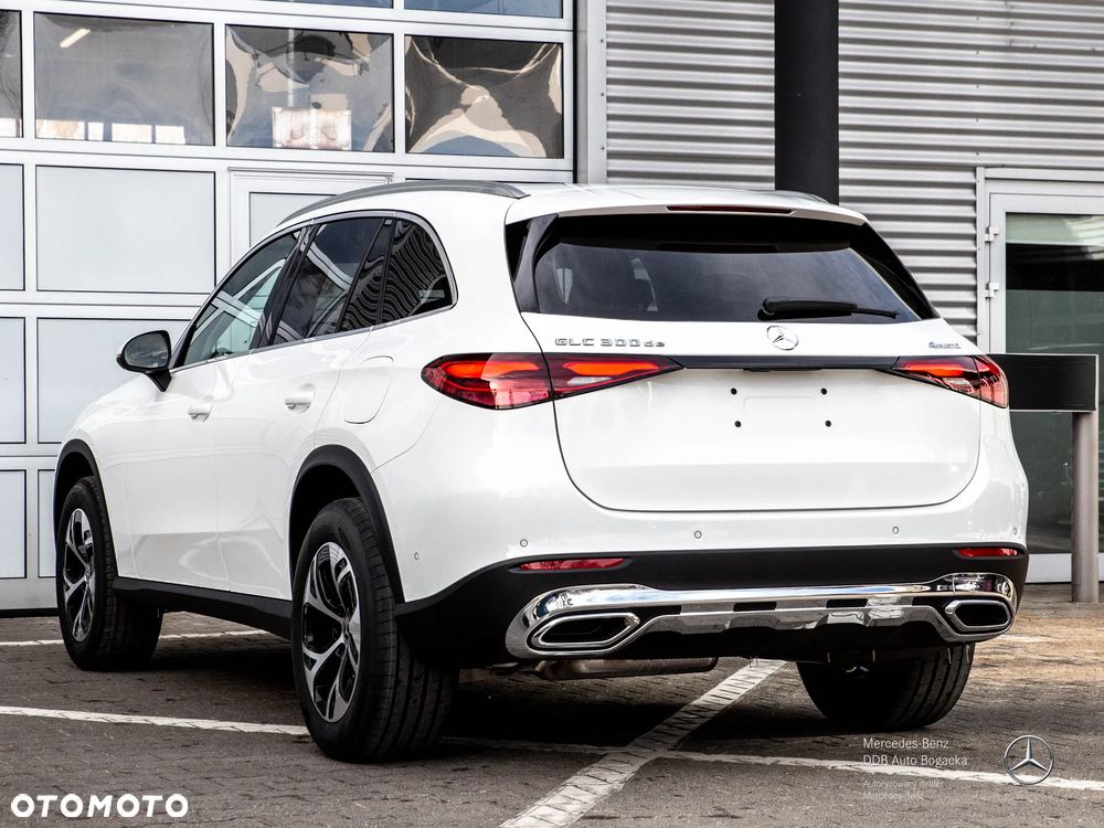 Mercedes-Benz GLC 300 de PHEV 4-Matic AMG Line - 4