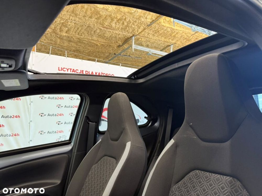 Toyota Aygo X S-CVT Air Teamplayer - 15